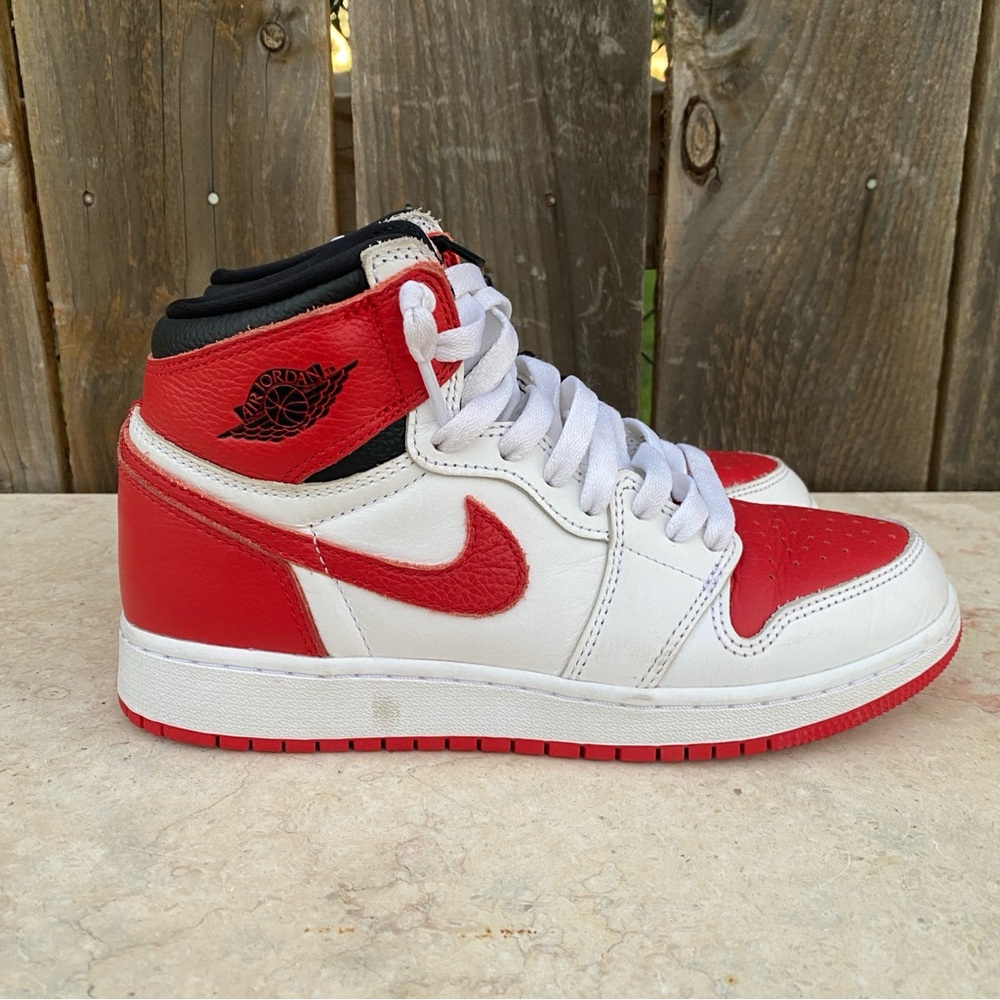 Nike Air Jordan 1 Retro High OG Heritage 575441-161 Women’s Sneakers Size 6.5